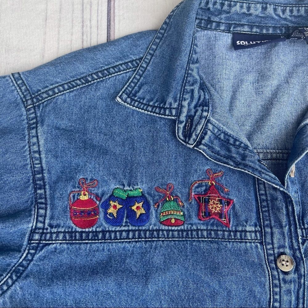 Solutions Denim Christmas Holiday Denim Button Up Shirt Embroidered Small Ugly - Picture 9 of 10